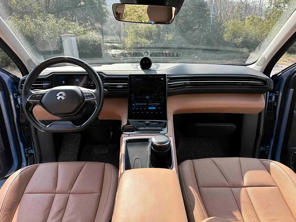 NIO ES8 — миниатюра 5