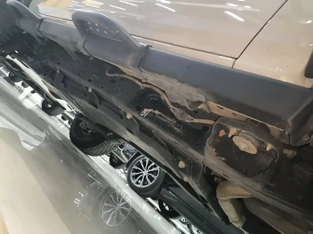 Ford Bronco — миниатюра 21