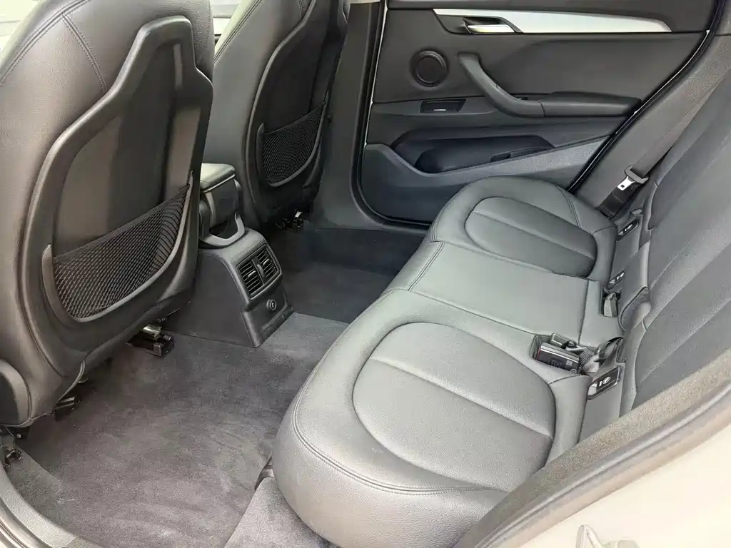 BMW X1 — миниатюра 5