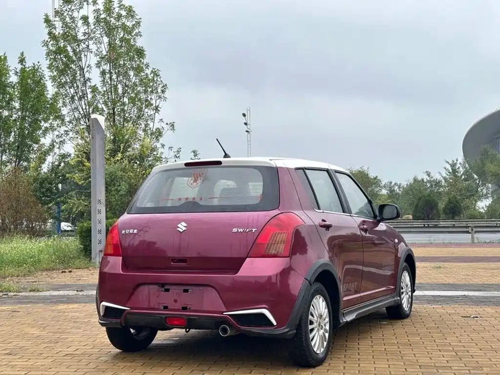 Suzuki Swift — миниатюра 4