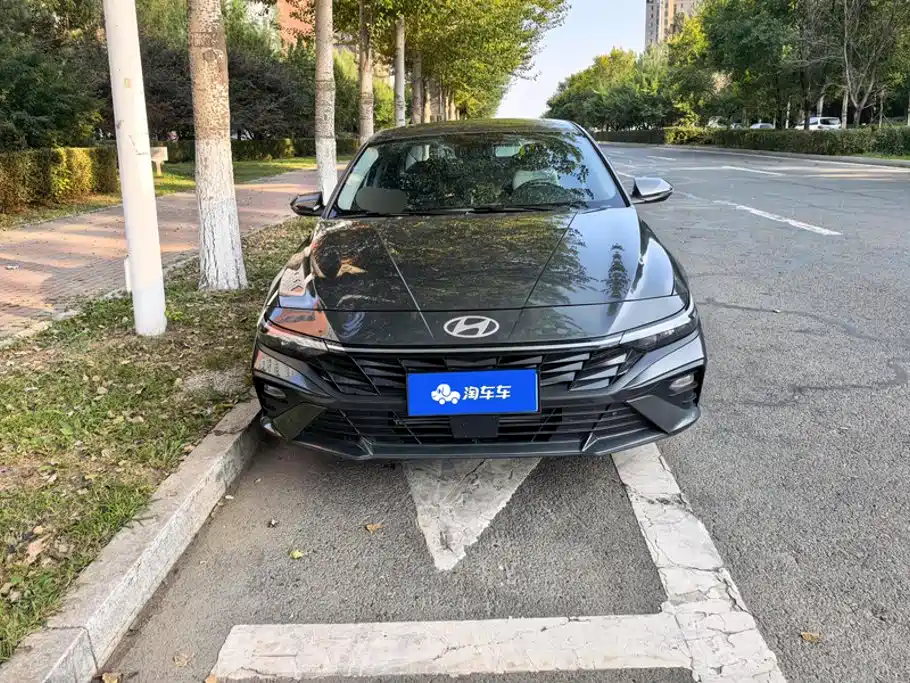 Hyundai Elantra — миниатюра 2