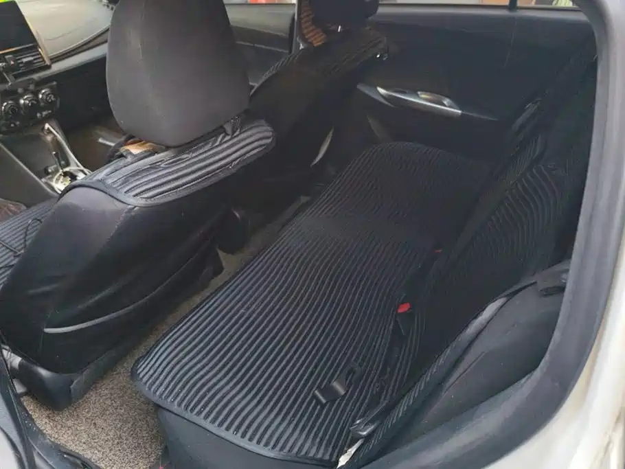 Toyota Yaris L — миниатюра 11