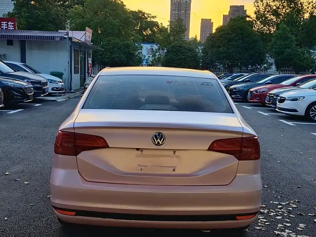 Volkswagen Bora — миниатюра 18