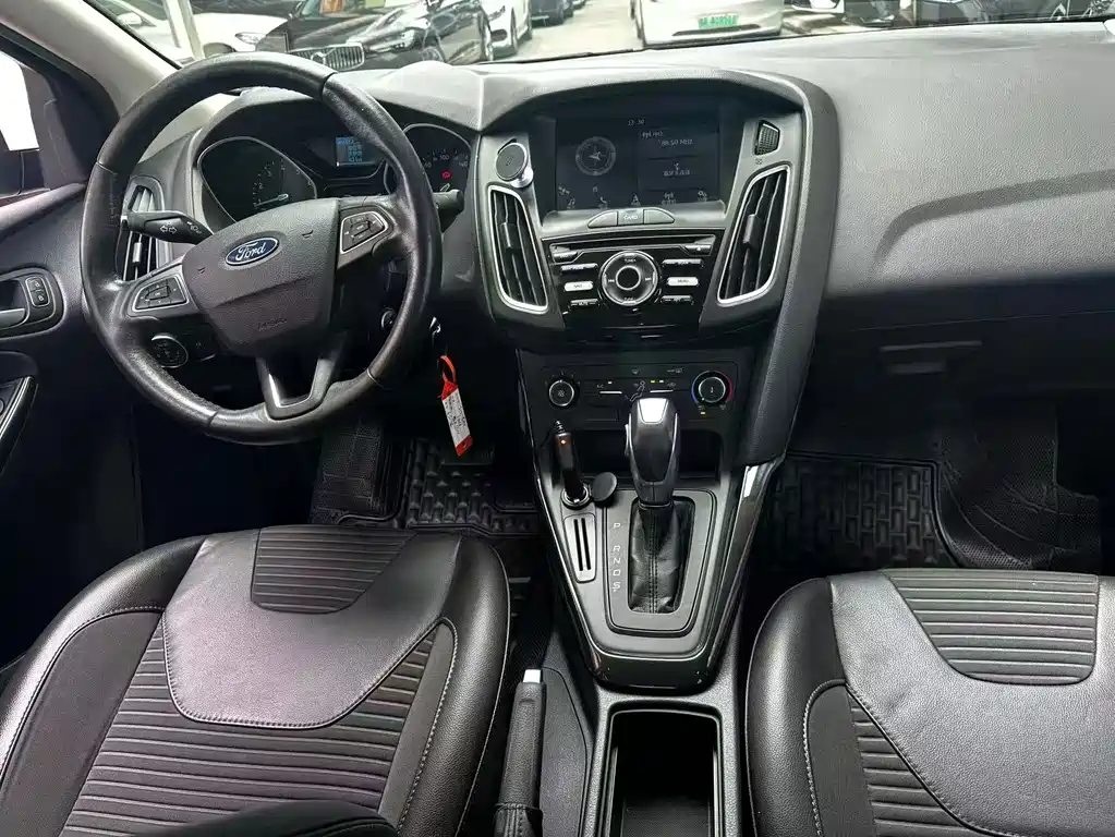 Ford Focus — миниатюра 5