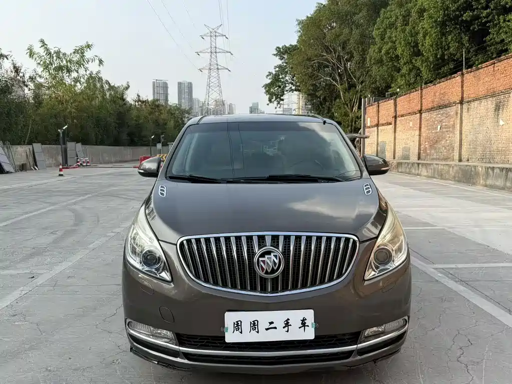 Buick GL8 — миниатюра 2