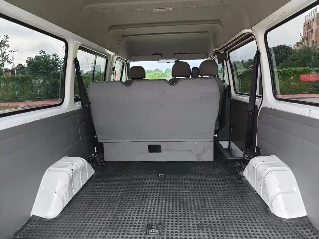 Ford Transit Classic — миниатюра 13