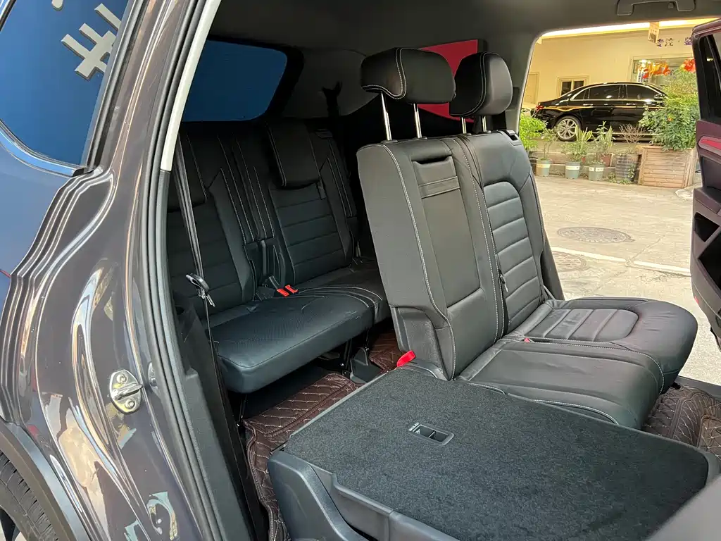 Volkswagen Teramont — миниатюра 4