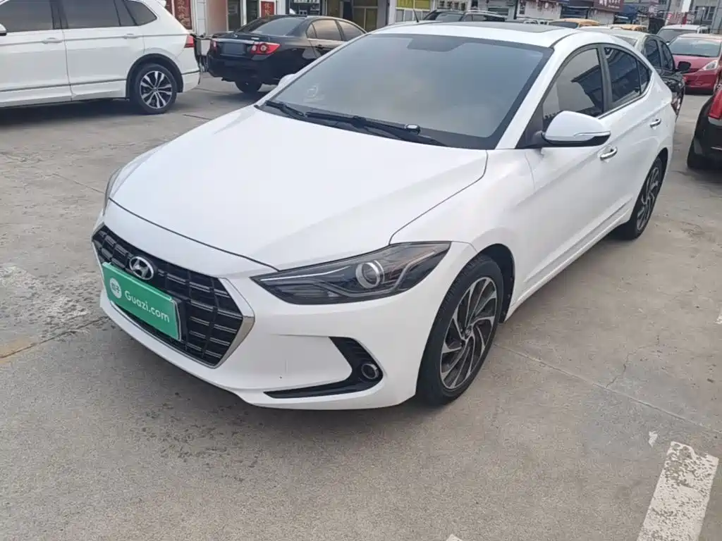 Hyundai Elantra — миниатюра 2
