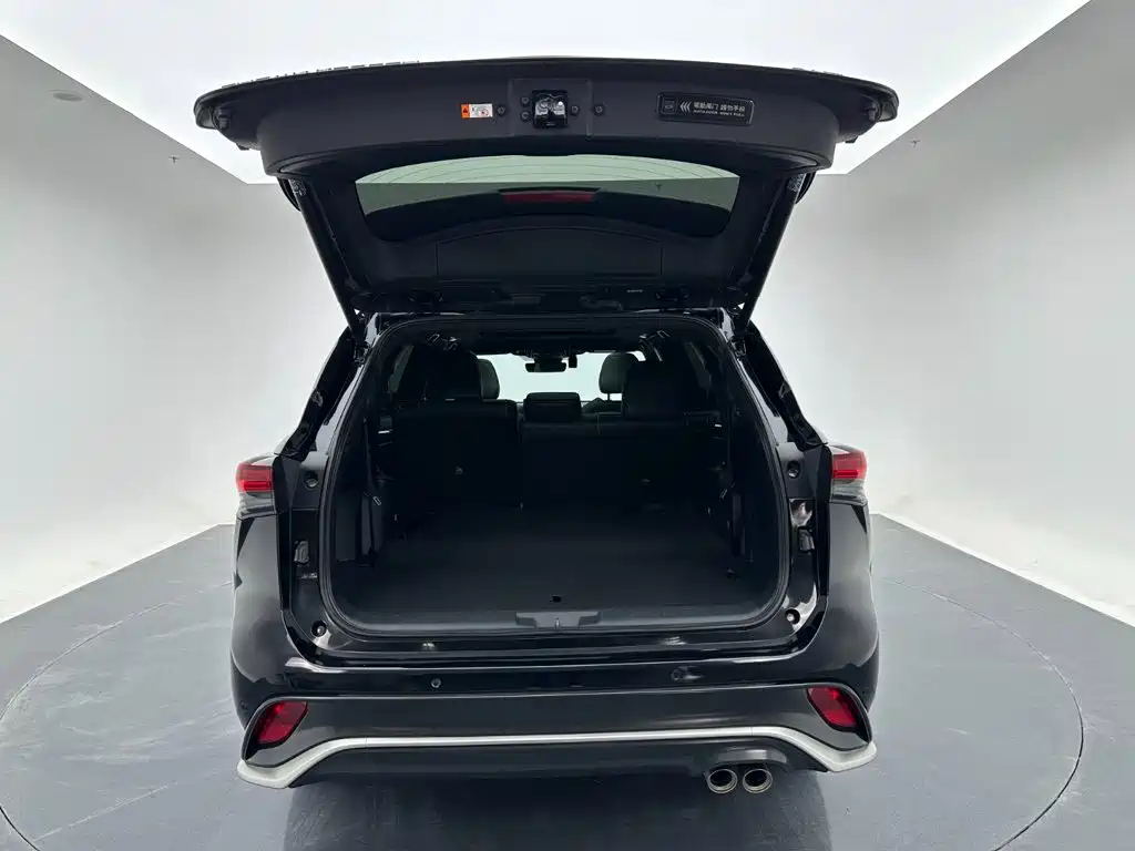 Toyota Crown Kluger — миниатюра 27