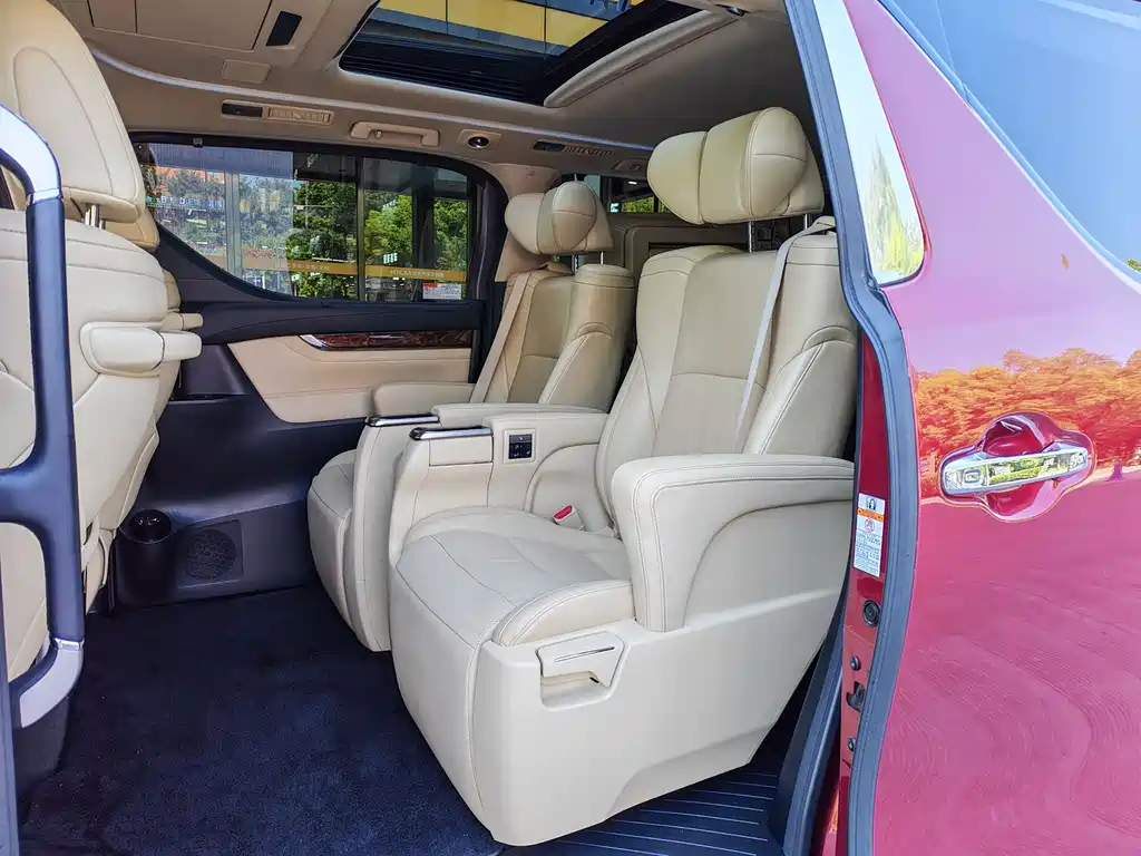 Toyota Alphard 2018 3.5L Luxury
