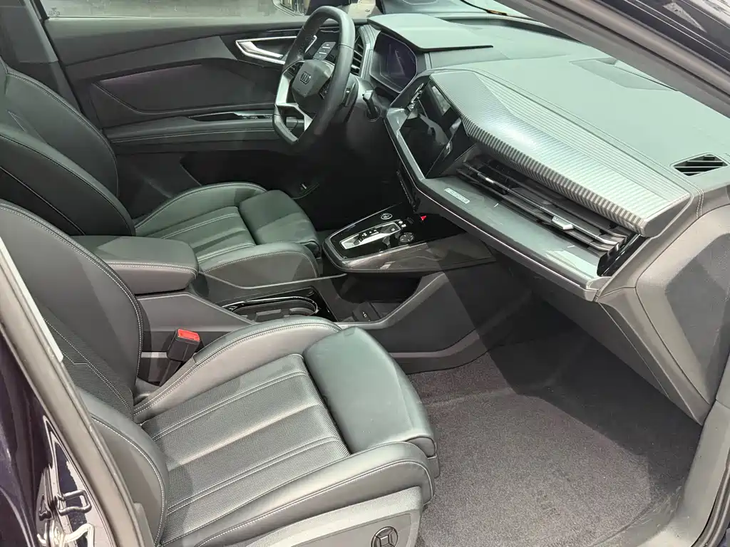 Audi Q4 e-tron — миниатюра 18