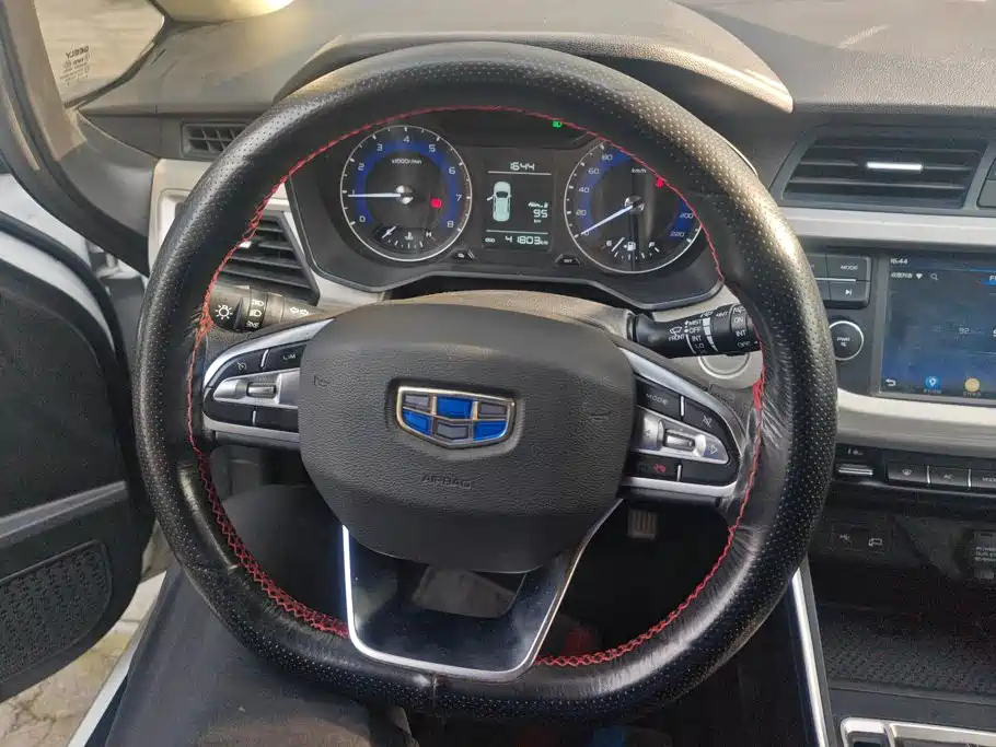 Geely Vision X3 — миниатюра 15