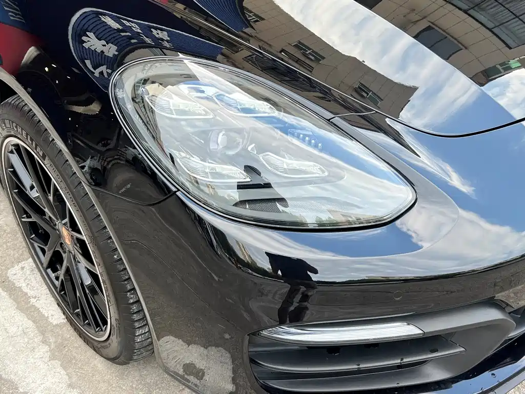 Porsche Panamera — миниатюра 2