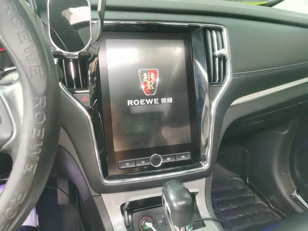 Roewe RX5 — миниатюра 6