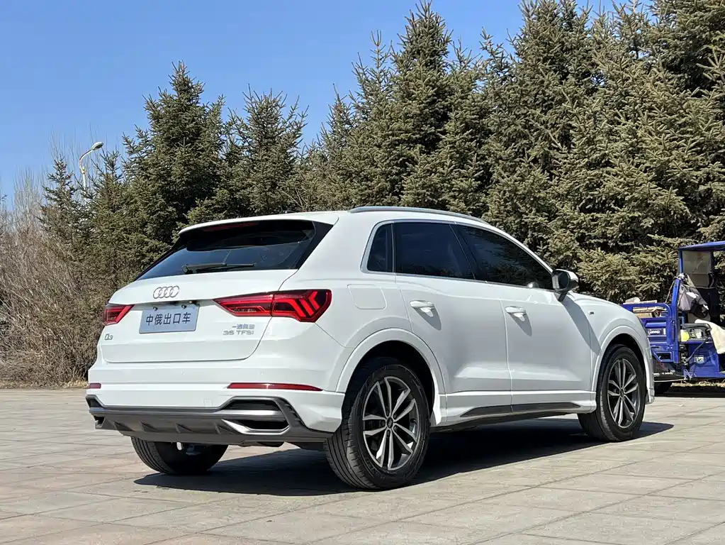 Audi Q3 2022 35 TFSI