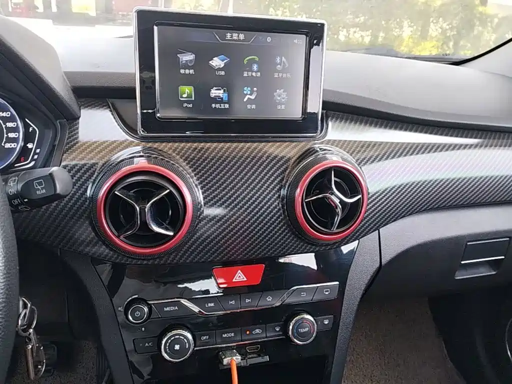 BAIC Senova X25 — миниатюра 13