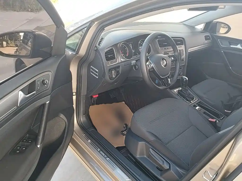 Volkswagen Golf — миниатюра 16