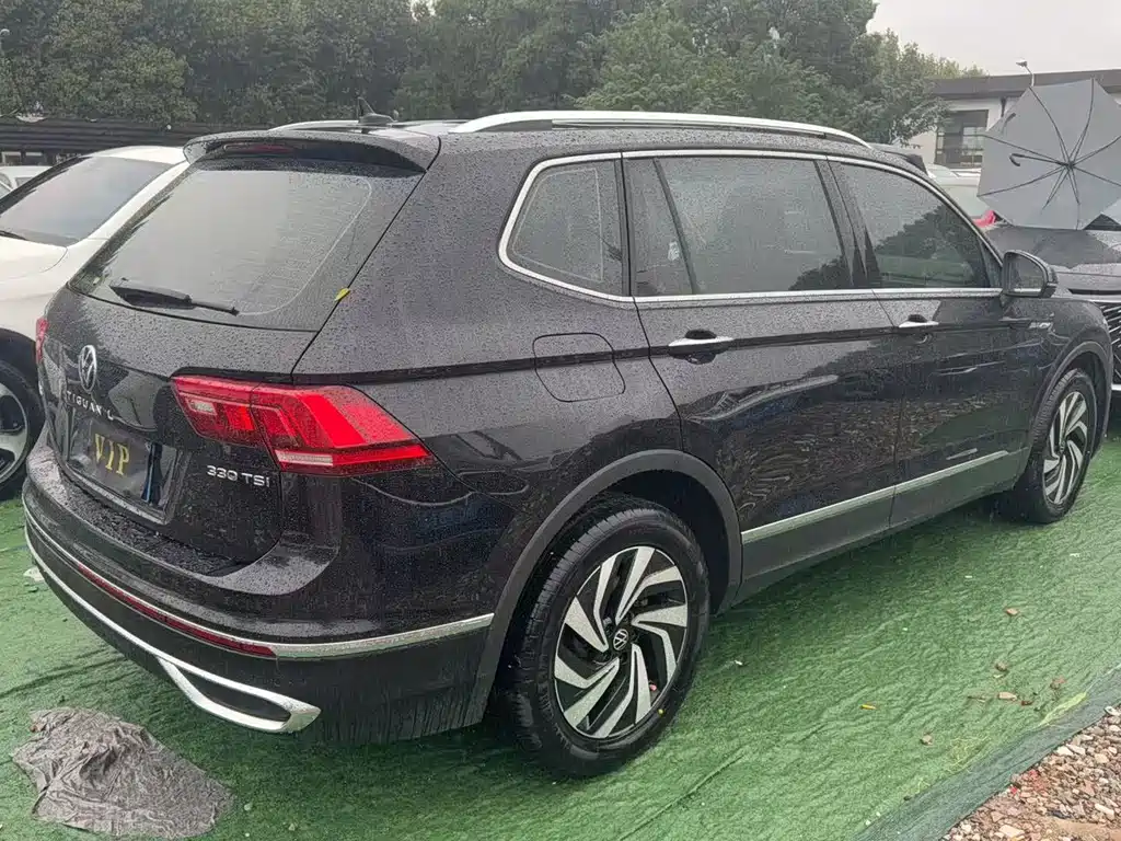 Volkswagen Tiguan L — миниатюра 6