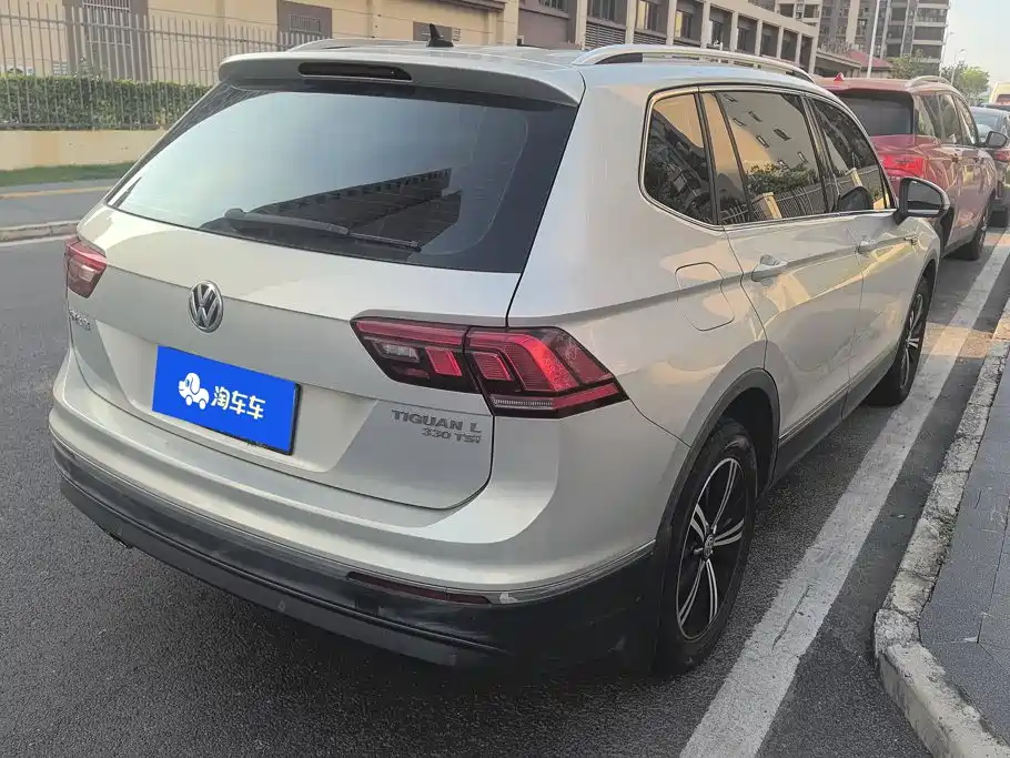 Volkswagen Tiguan L — миниатюра 3