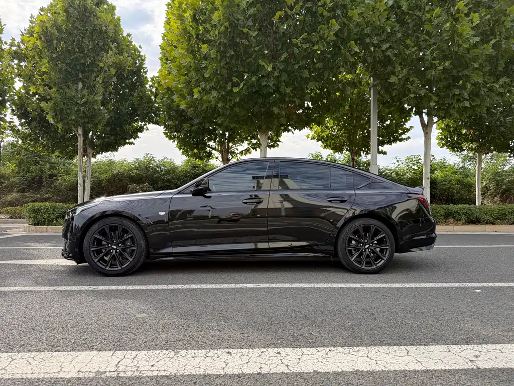 Cadillac CT5 — миниатюра 4