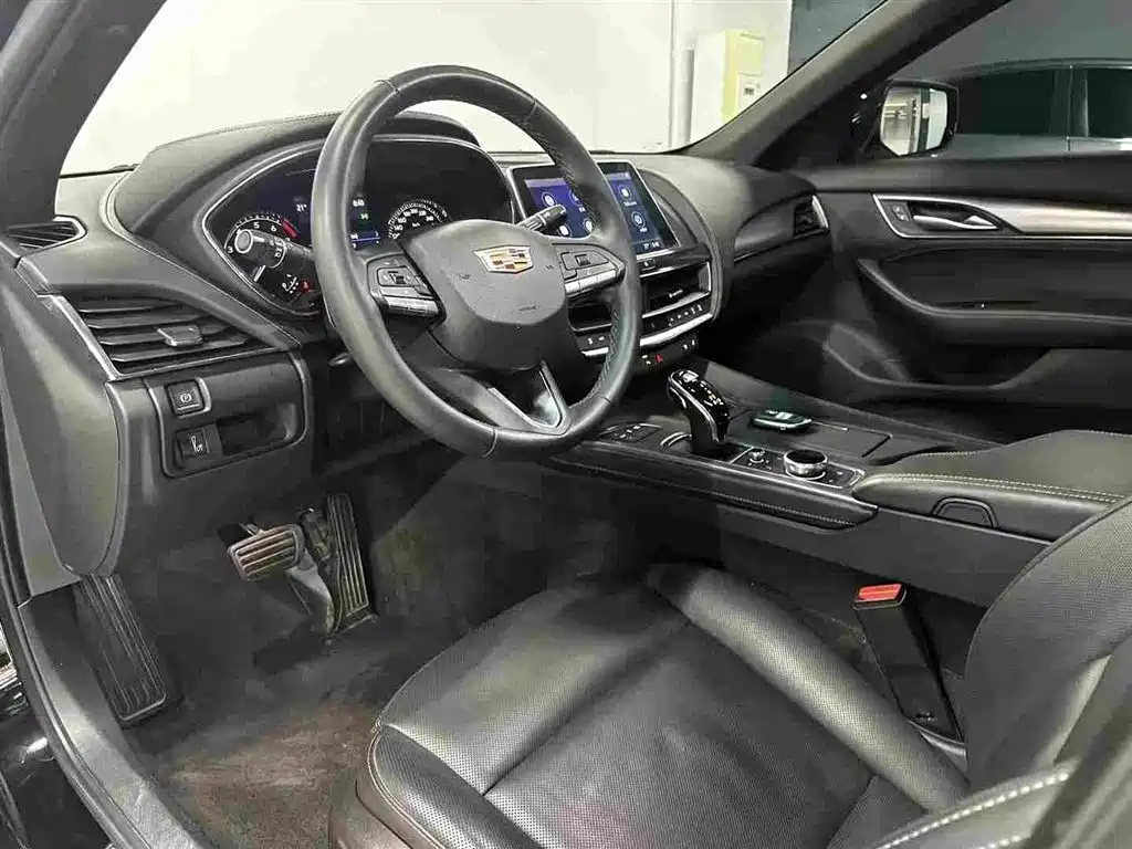 Cadillac CT5 — миниатюра 12