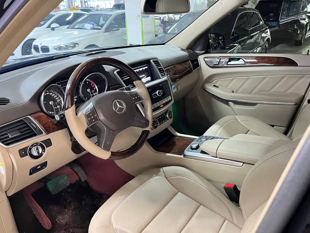Mercedes-Benz GL 2013 GL 550 4MATIC