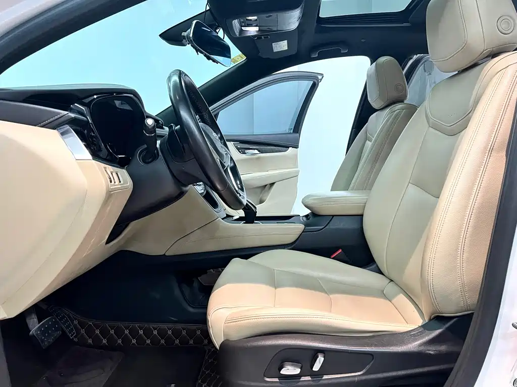 Cadillac XT5 — миниатюра 4