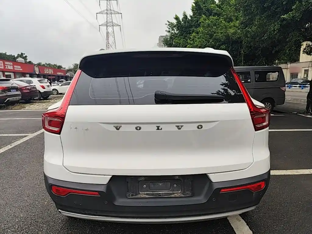 Volvo XC40 — миниатюра 6