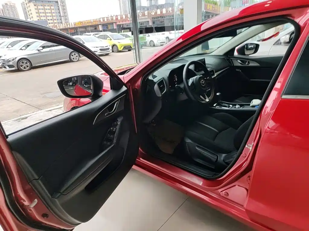 Mazda 3 Axela — миниатюра 16