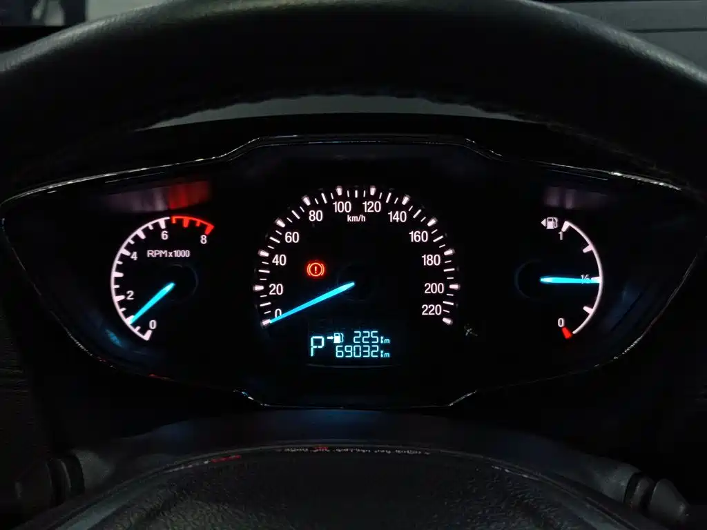 Ford Escort — миниатюра 12