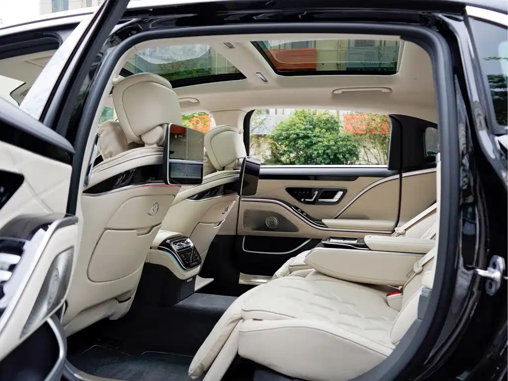 Mercedes-Benz S-Class — миниатюра 13