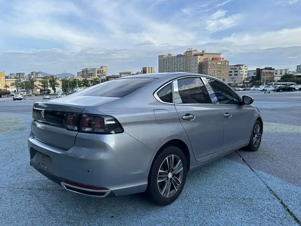Peugeot 308 — миниатюра 9