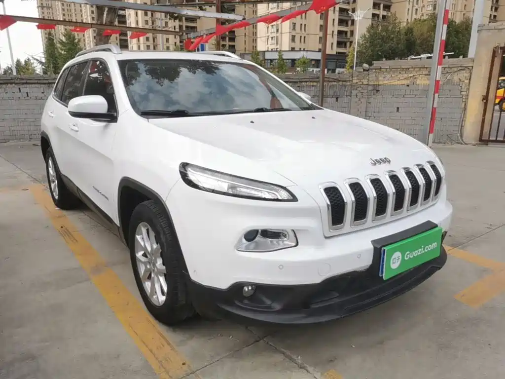 Jeep Cherokee — миниатюра 4