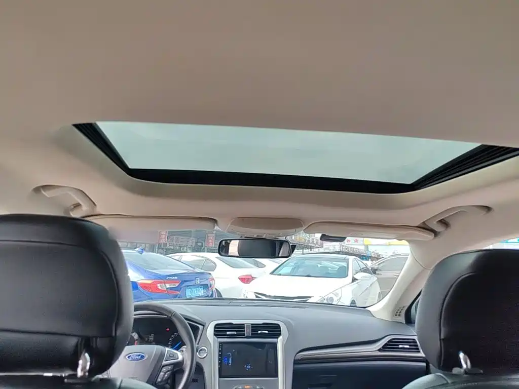Ford Mondeo — миниатюра 18