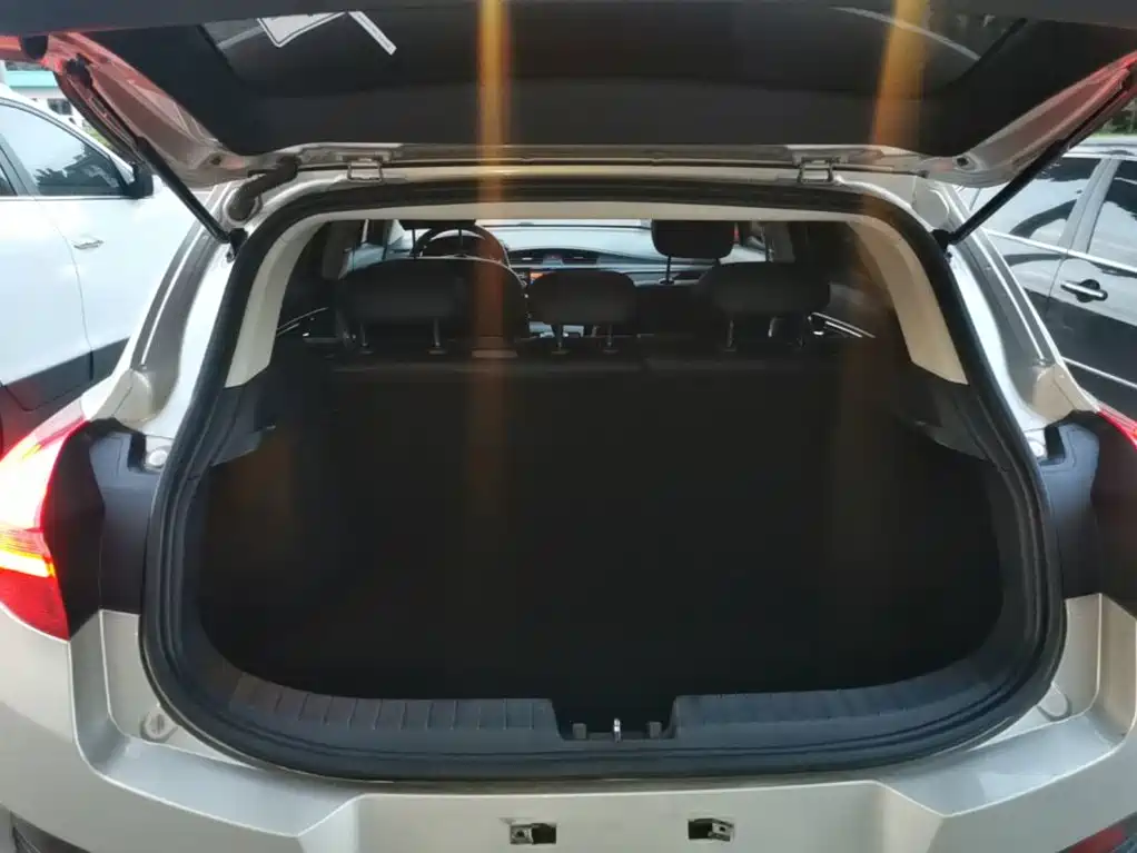 Geely Emgrand GS — миниатюра 19