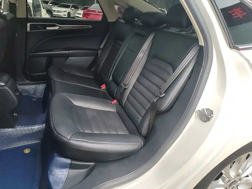 Ford Mondeo — миниатюра 17
