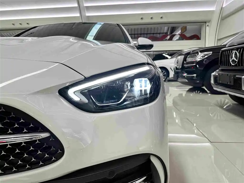 Mercedes-Benz C-Class — миниатюра 35