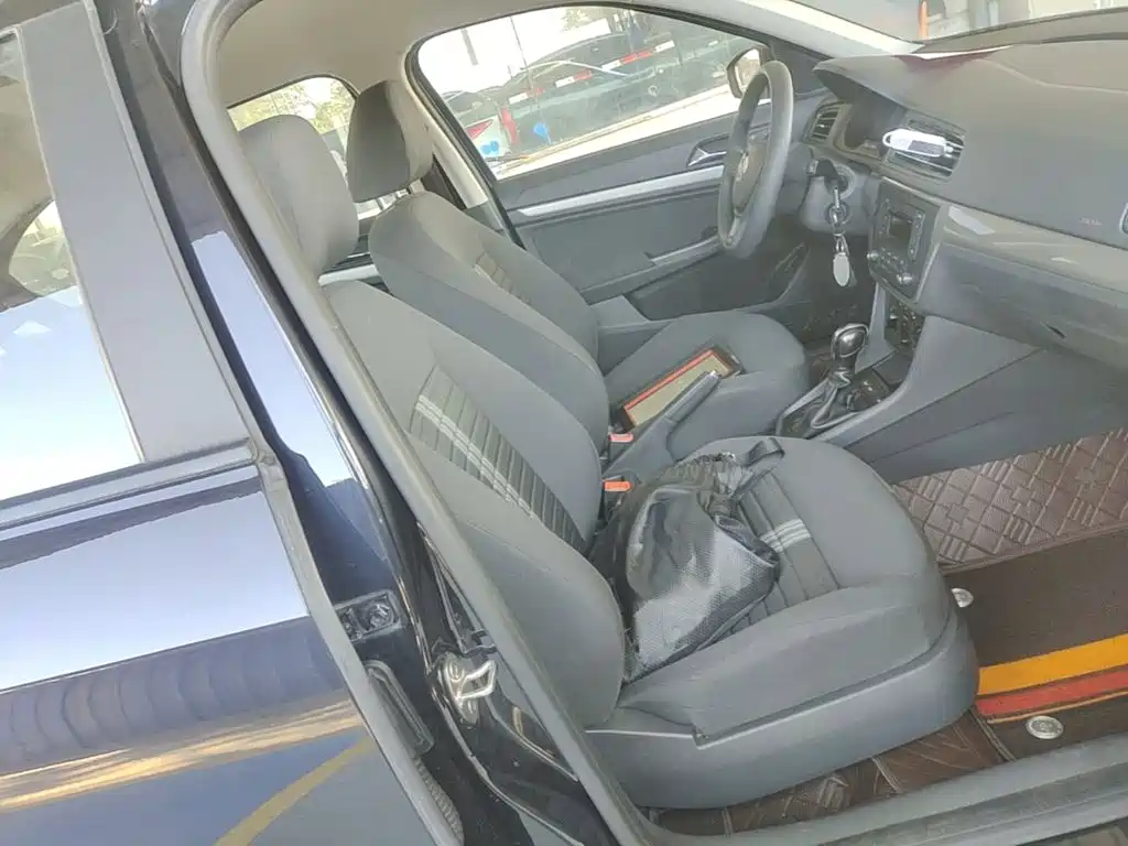 Volkswagen Lavida — миниатюра 25