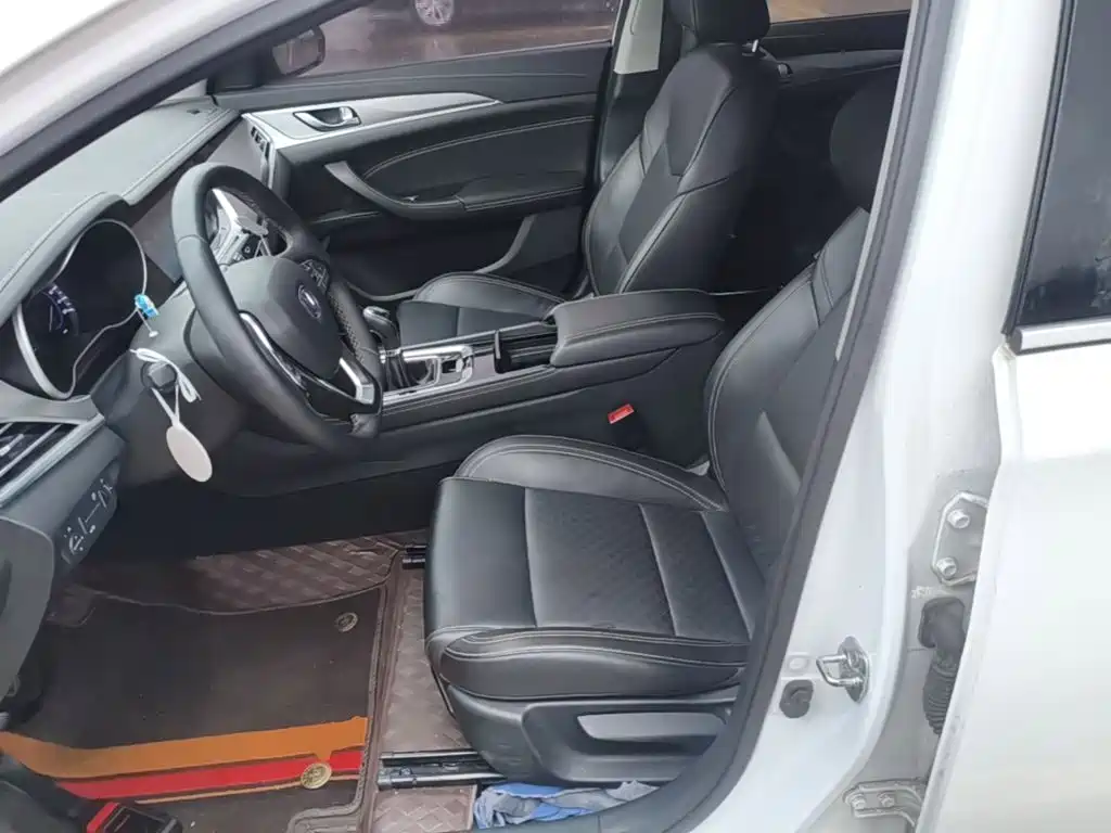 Changan Eado — миниатюра 15