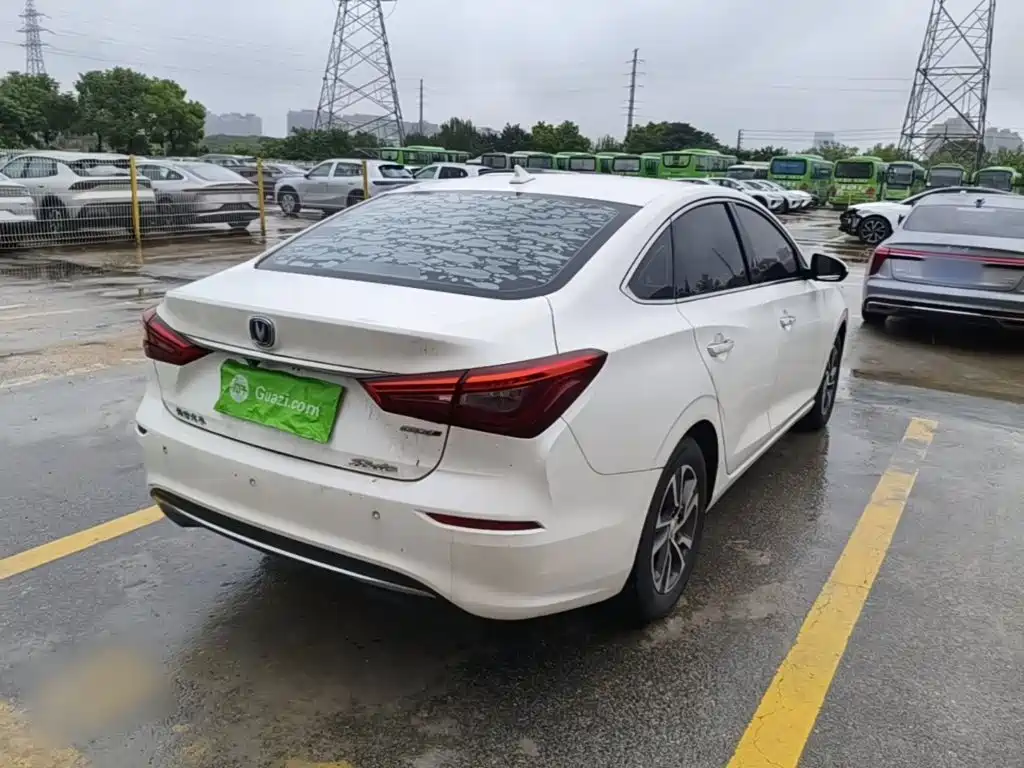 Changan Eado — миниатюра 7