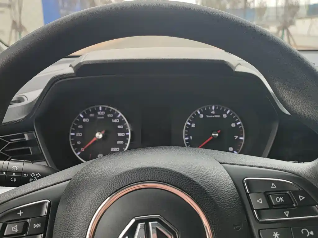 MG MG5 — миниатюра 6