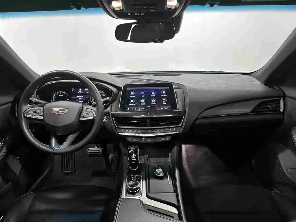 Cadillac CT5 — миниатюра 11