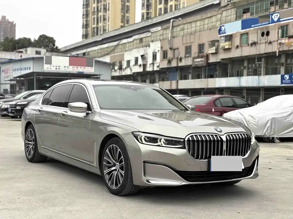 BMW 7 Series — миниатюра 3