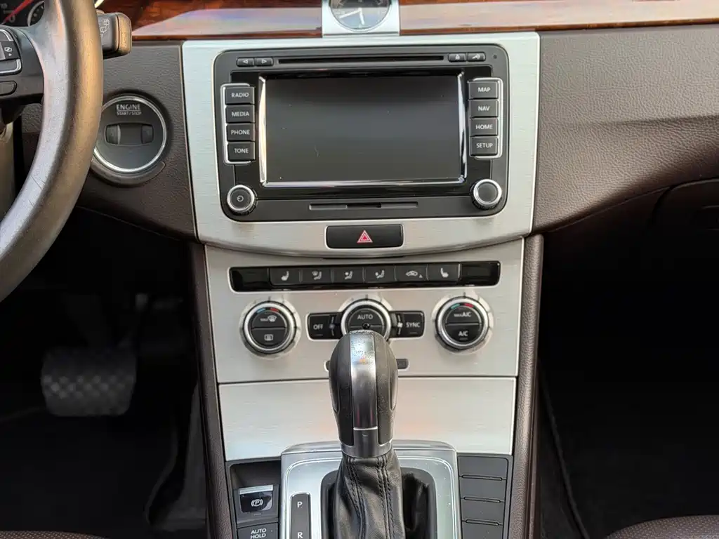 Volkswagen Magotan (Import) — миниатюра 9