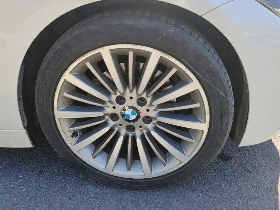 BMW 3 Series — миниатюра 6