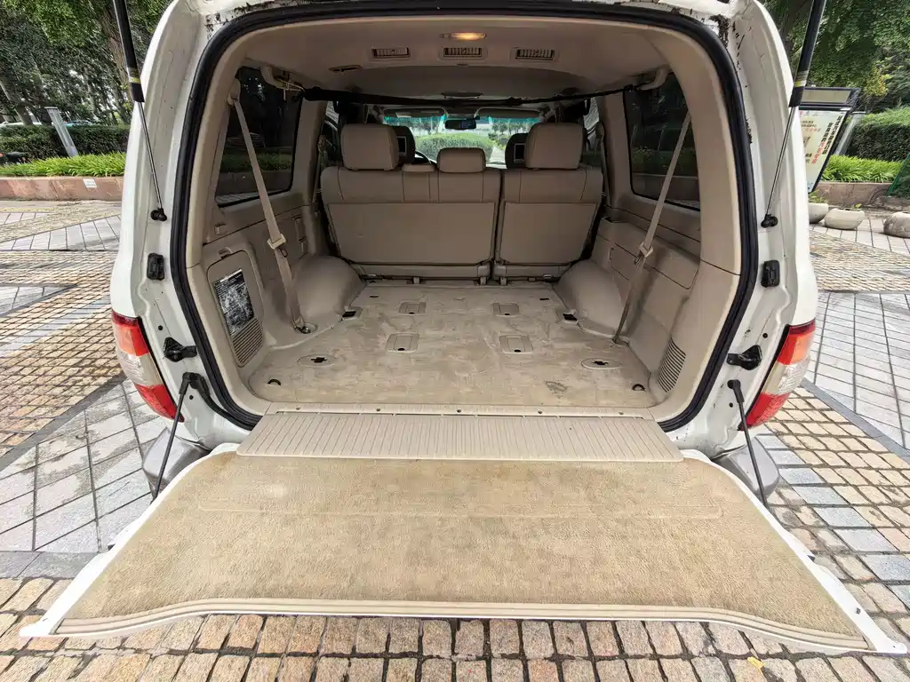 Toyota Land Cruiser — миниатюра 8