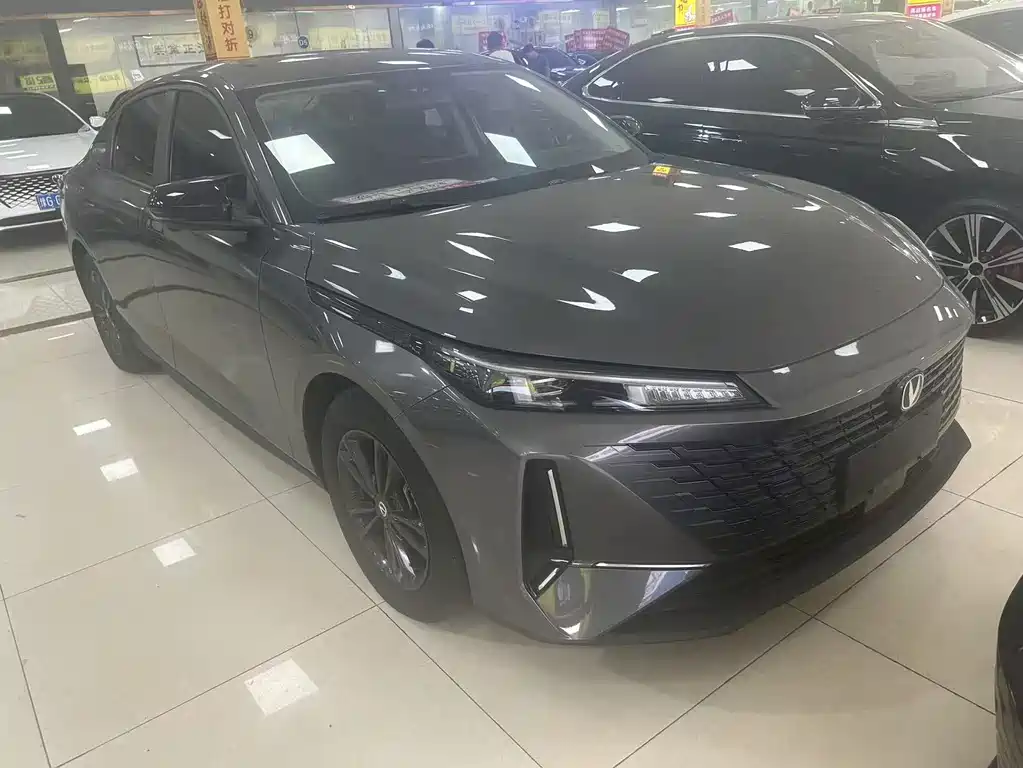 Changan Yida — миниатюра 2
