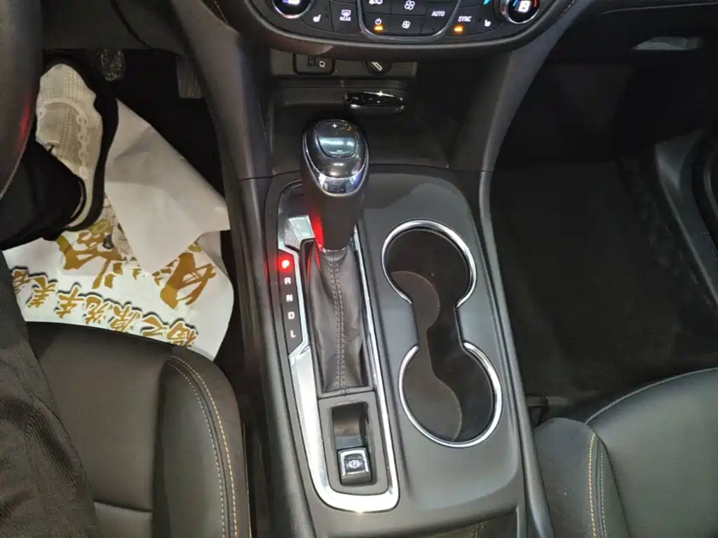Chevrolet Equinox — миниатюра 14