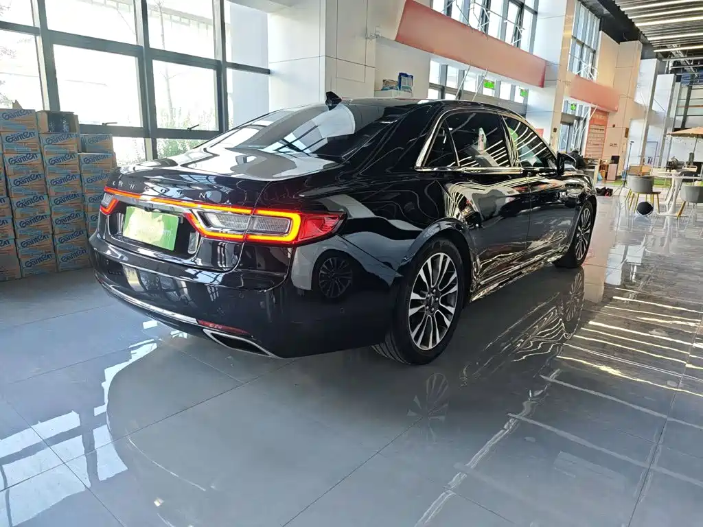 Lincoln Continental — миниатюра 7