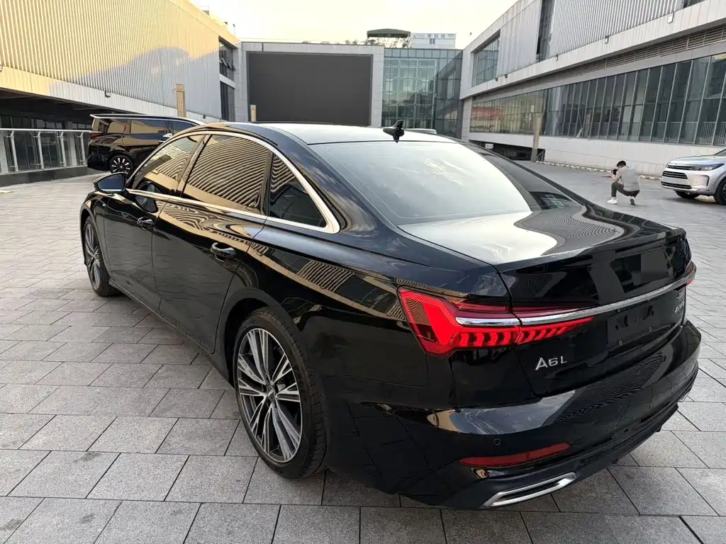 Audi A6L — миниатюра 9
